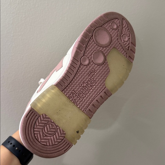 Off-White White and Pink Sneakers - Picture 5 of 8